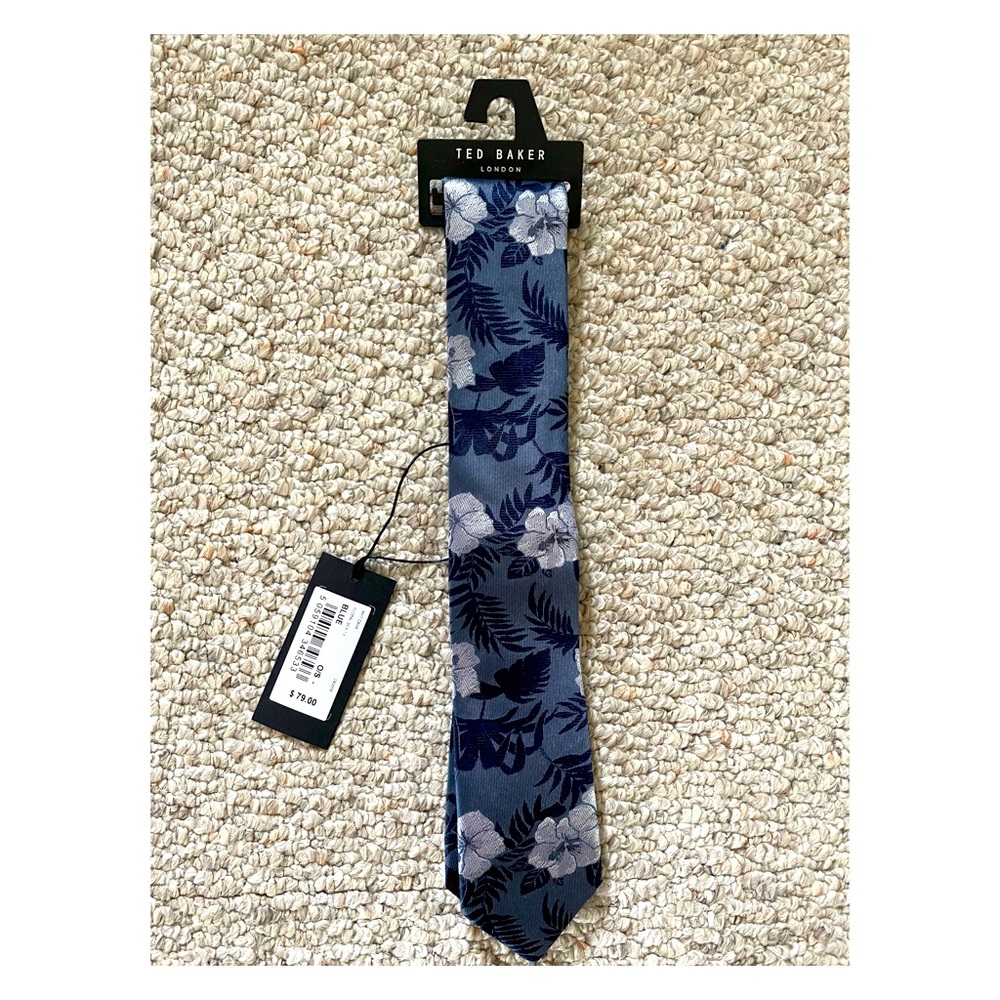 NWT Ted Baker Silk Tropical Floral Tie
